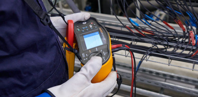 Multifunkční tester solárních instalací Fluke SMFT-1000