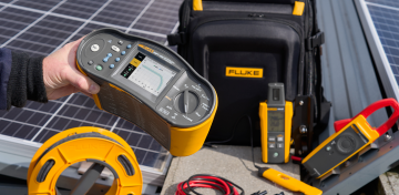 Multifunkční tester solárních instalací Fluke SMFT-1000