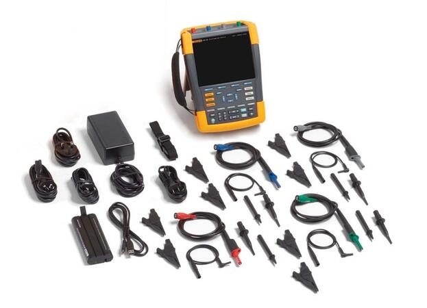 Fluke 190-104-III - přenosný bateriový osciloskop Scopemetr s příslušenstvím