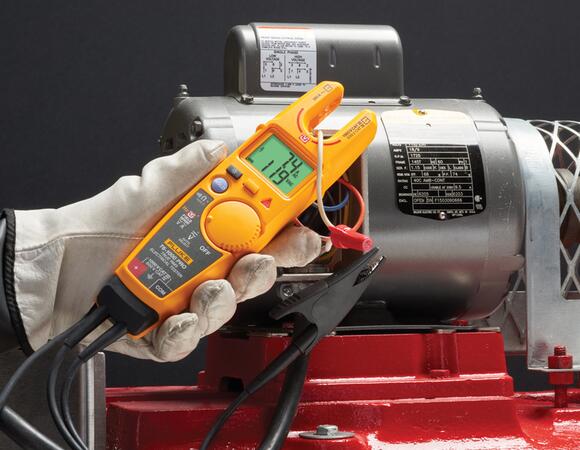 Fluke T6-1000 PRO - Zkoušečka napětí s FieldSense