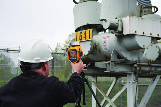  Fluke Ti450 SF6 - Termokamera a detektor plynu - použití 1