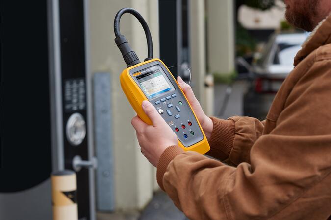 FLUKE FEV350 - Analyzátor pro testování nabíjecích stanic - #3