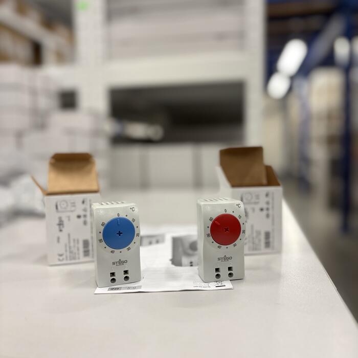 Termostaty do rozvaděčů skladem v naší nabídce