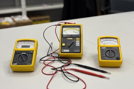 GHT Trading nabízí především profesionální analogové multimetry do specializovaných průmyslových prostředí | Analogové multimetry