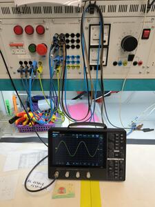 Osciloskopy a scopemetry v praxi